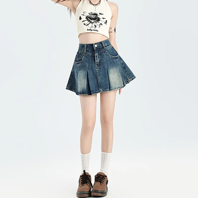 The New Spring and Summer Fashion, Versatile Retro Denim Skirt, High-waisted,Slimming and Unique Denim Pleated Short Skirt Trend
